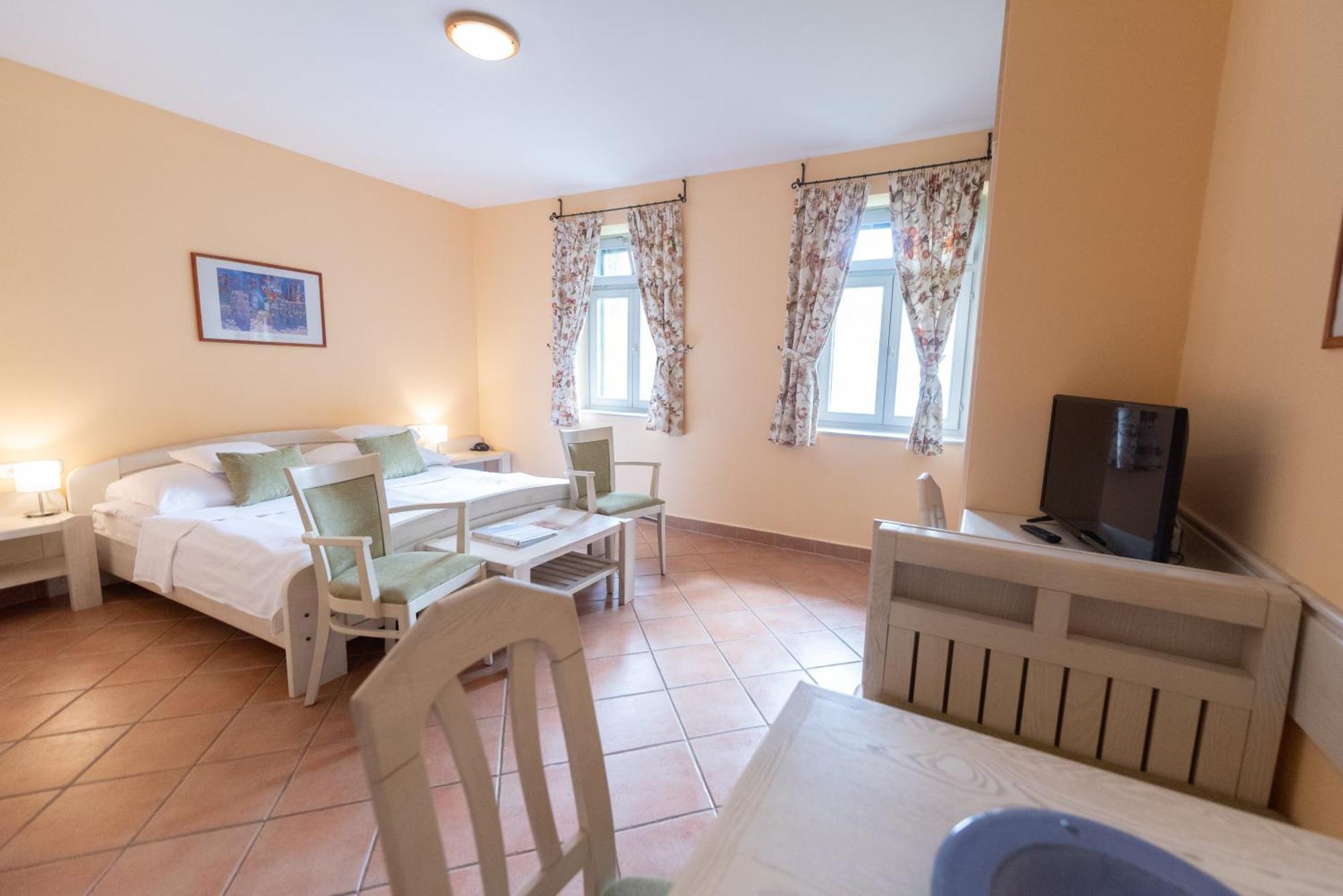 Abbazia Country Club Hotel Nemesnép Eksteriør billede